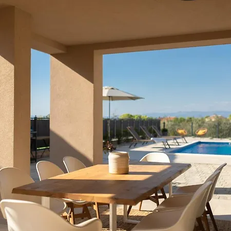 Feriehus Olive Ocean With Pool And Seaview Sveti Anton (Krk)